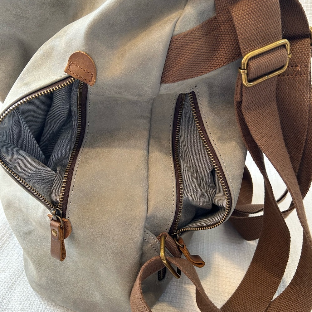 Stylish Gray Backpack - Picture 11 of 14